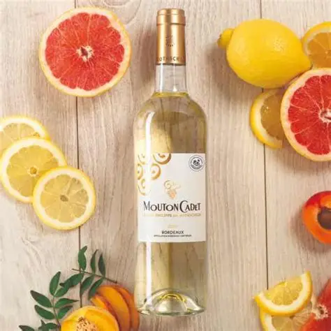 Mouton Cadet Sauvignon Blanc 2023 750ml