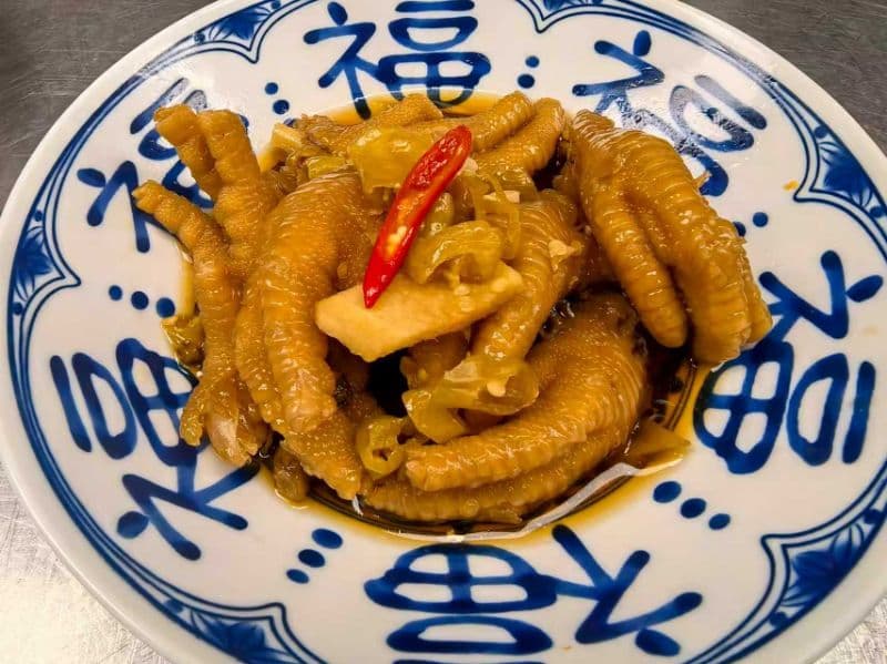 Spicy Pickled Lemon Chicken Feet