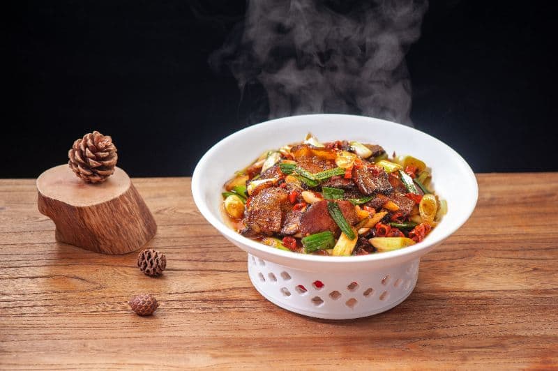 Stir Fried Cured Meat with Garlic Sprouts